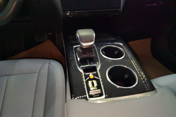 Used Hongqi HS3 PHEV 2024 PHEV 115km Jingwei Edition Gear Lever