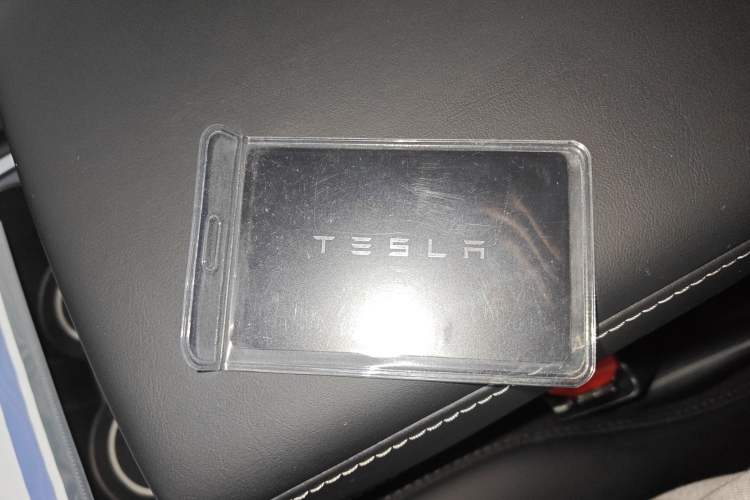 Used Tesla Model Y 2023 Rear-Wheel-Drive Version Vehicle Key