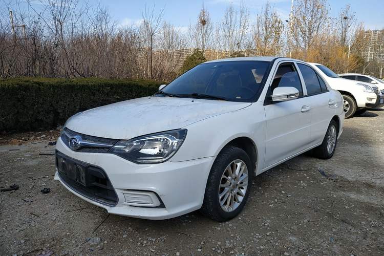 Used Soueast V3 Lingyue 2015 1.5L Manual Happiness Edition