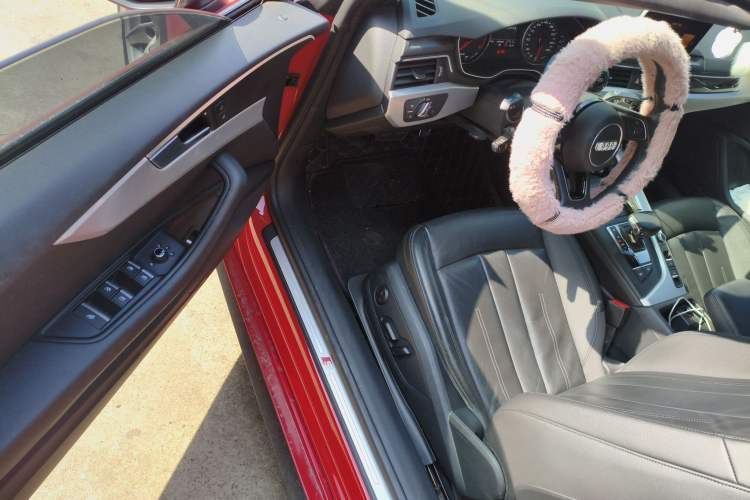 Used Audi A5 2019 Cabriolet 40 TFSI Fashion Edition China V
