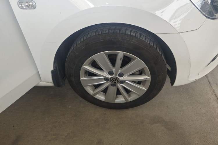 Used Volkswagen Jetta 2015 1.6L Manual Comfort Model
