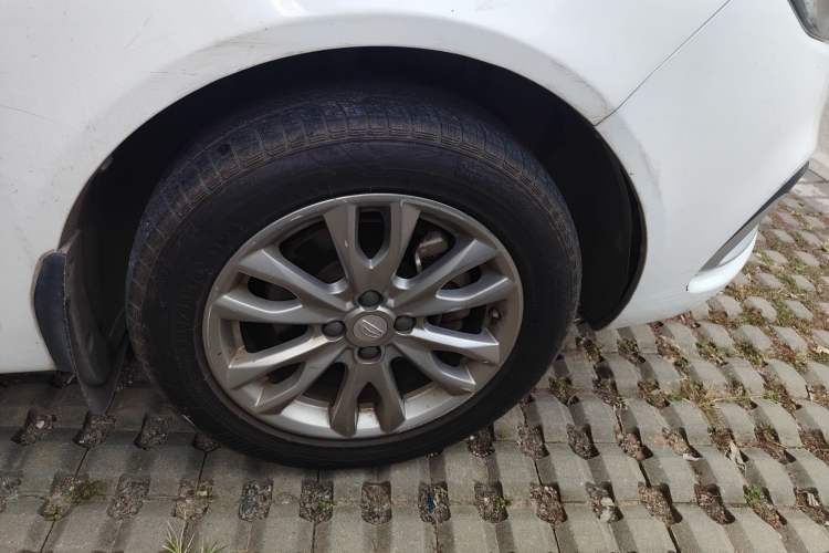 Used Geely Auto Vision 2019 Upgraded Model 1.5L CVT Prestige Version China VI Standard
