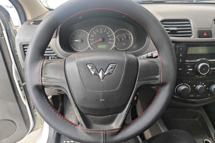 Used Wuling Hongguang 2014 1.2L Base Model China IV
