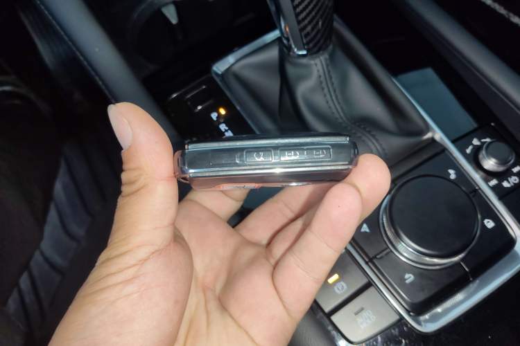 Used Mazda 3 Axela 2022 2.0L Automatic Zhiya Edition
