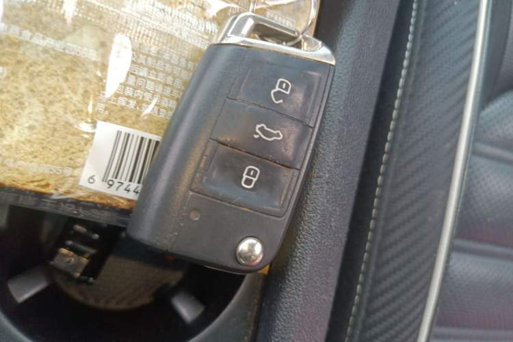 Used Volkswagen Lamando 2021 280TSI DSG Luxury Phantom Edition