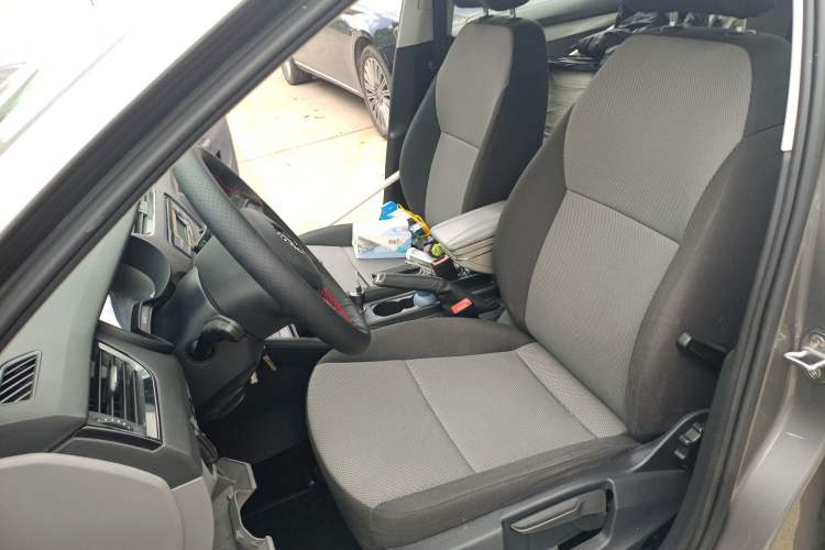 Used Skoda Octavia 2015 1.6L Manual Eado Edition