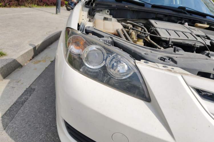 Used Mazda 3 2010 1.6L Automatic Classic Stylish Version Right Front Headlight