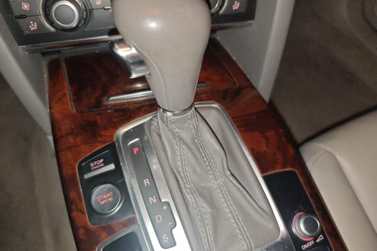 Used Audi A6L 2011 2.8 FSI Luxury Model Gear Lever