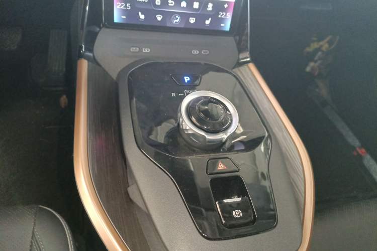 Used Toyota bZ3 2023 616 km Long-Range Premium
