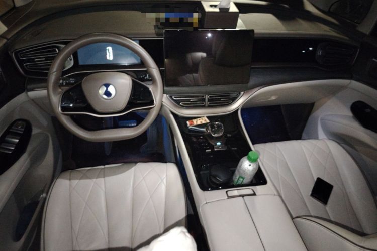 Used Denza D9 2022 DM-i 970 Four-Wheel Drive Prestige Model