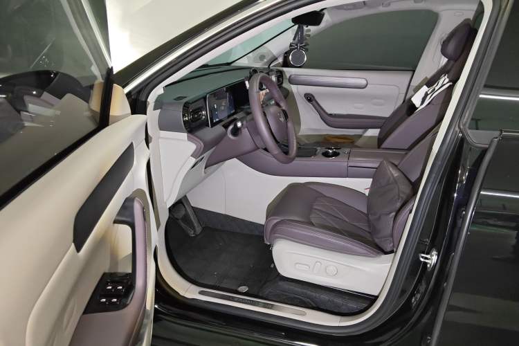 Used Leapmotor C11 2024 All-Electric 580 Luxury Edition