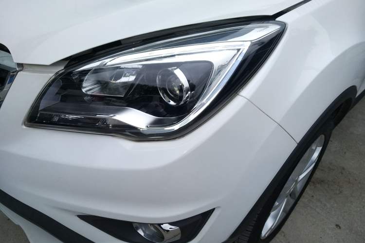 Used CHANGAN CS35 2017 1.6L Manual Luxury Model Left Front Headlight