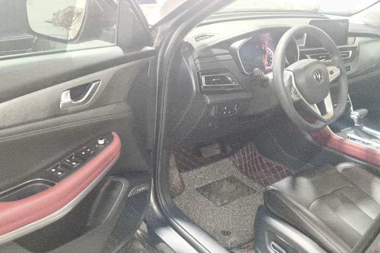 Used CHANGAN CS75 2022 Blue Whale Edition 1.5T DCT Prestige Model
