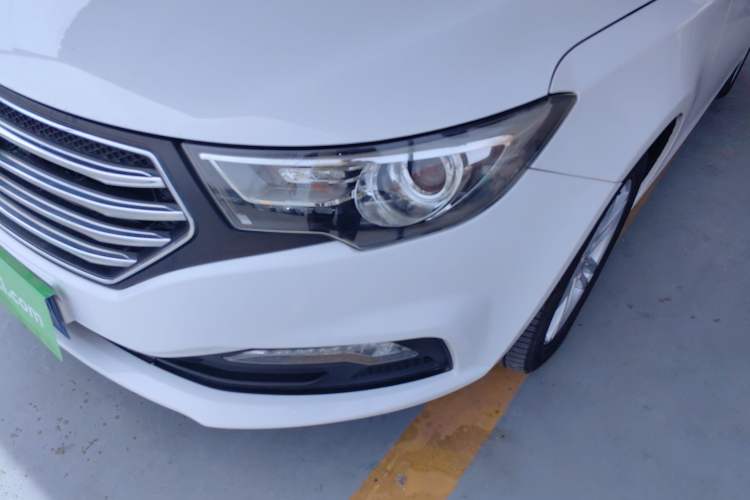 Used Bestune B30 2016 1.6L Automatic Luxury Model Left Front Headlight