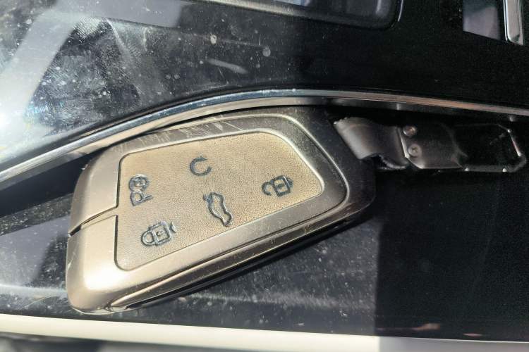 Used Dongfeng Aeolus Mage 2023 1.5T Prestige Edition Vehicle Key