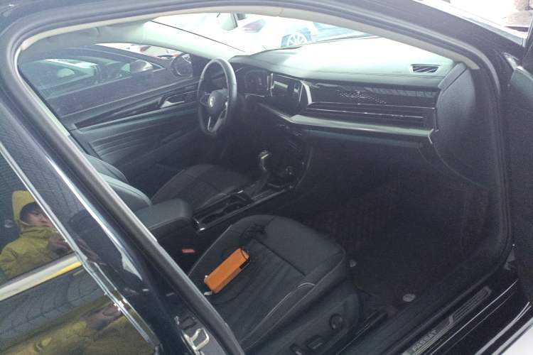 Used Volkswagen Passat 2022 330TSI Luxury Edition
