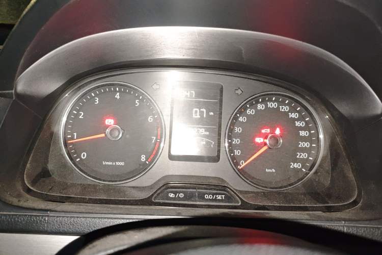 Used Volkswagen Lavida 2015 1.6L Manual Comfort Edition