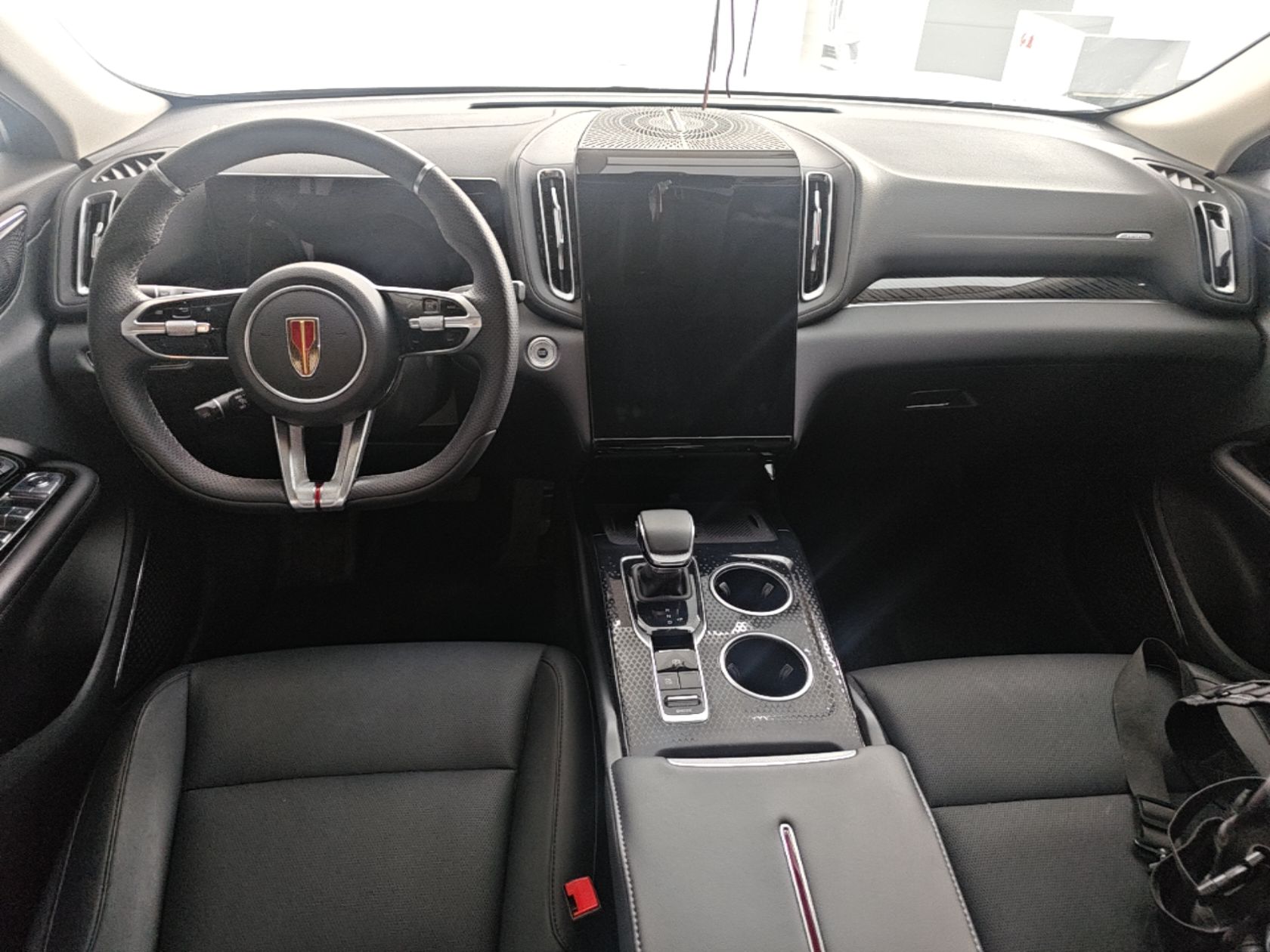 Hongqi HS3 PHEV 2025 Model 117km Jingwei Edition — снимка 18