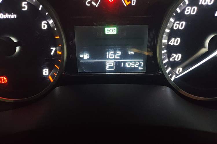 Used Nissan Sylphy 2016 1.6XV CVT Smart Enjoyment Version Odometer Close Up