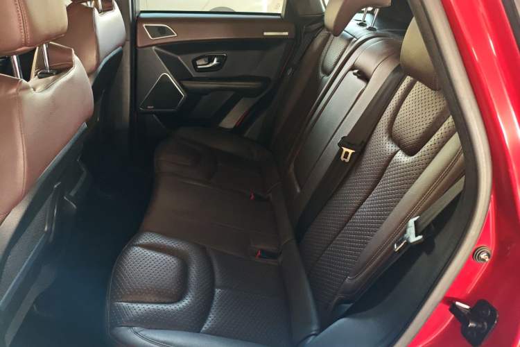 Used Land X7 2015 2.0T Panoramic Prestige Edition Left Rear Seat