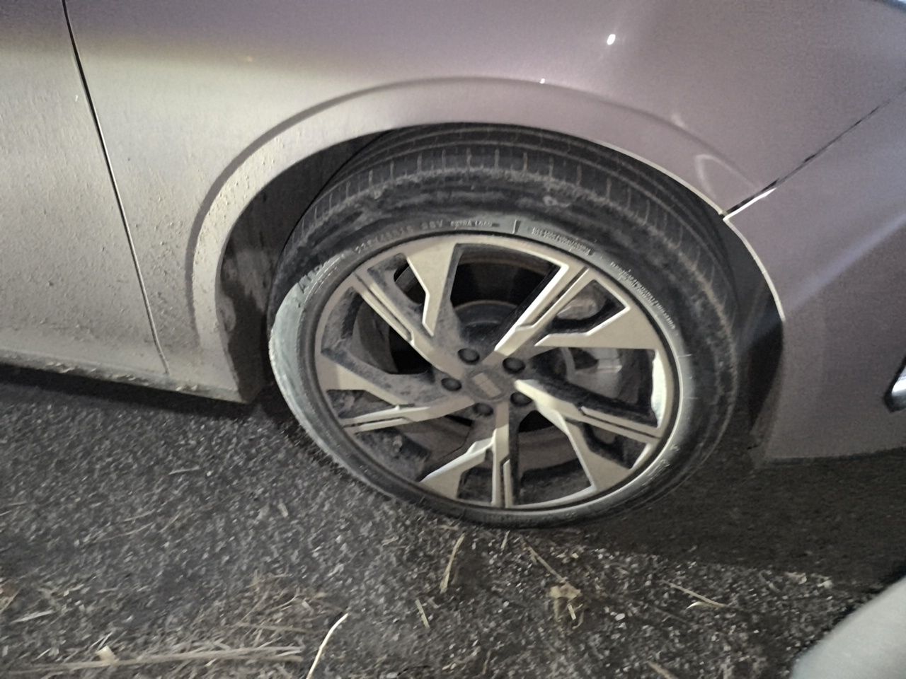 Geely Galaxy L6 2024 125km Creative Edition — снимка 8
