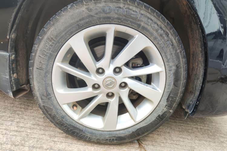 Used Nissan Sylphy 2012 1.6 XL CVT Luxury Edition Right Front Wheel Hub