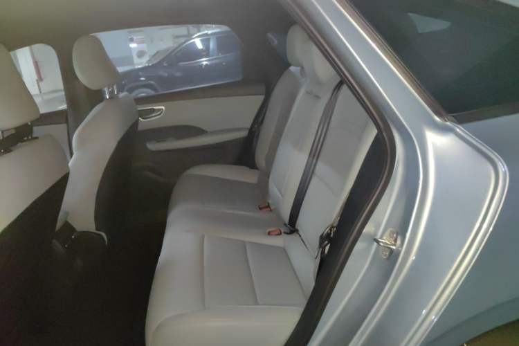 Used Roewe D6 2025 450km Deluxe Edition