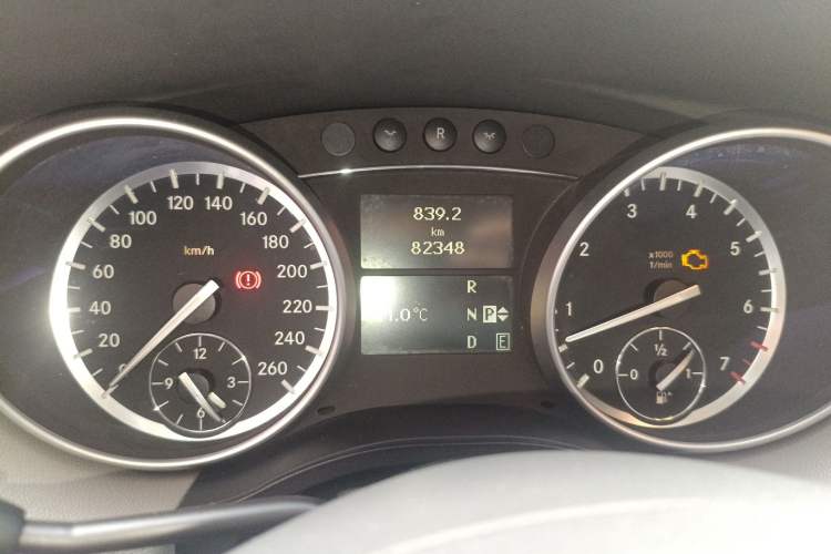 Used Mercedes-Benz R-Class 2010 R 350 L 4MATIC