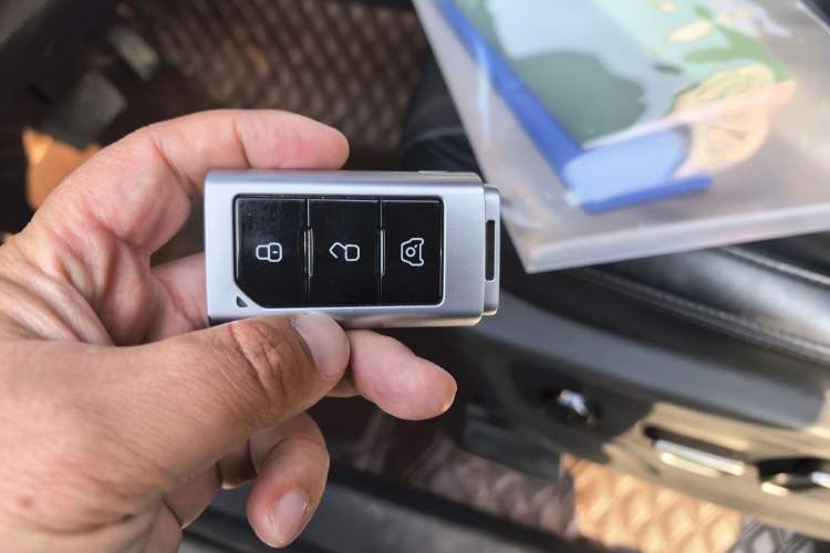 Used 212 T01 2024 2.0T Mechanic
