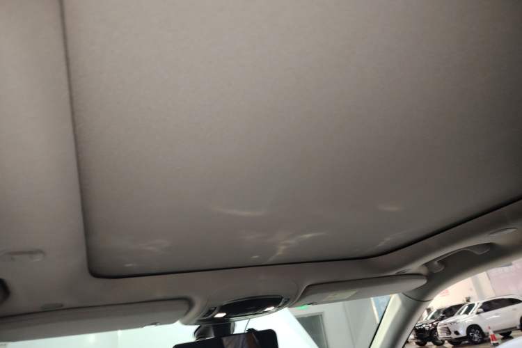 Used Jeep Grand Commander 2018 2.0T Four-Wheel Drive Premium Navigation Version China V