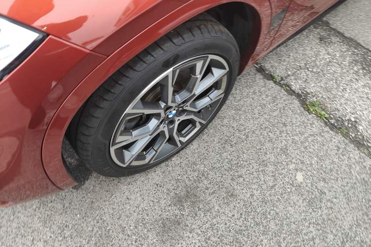 Used BMW X2 2021 Restyled sDrive25i Midnight Edition Left Front Wheel Hub