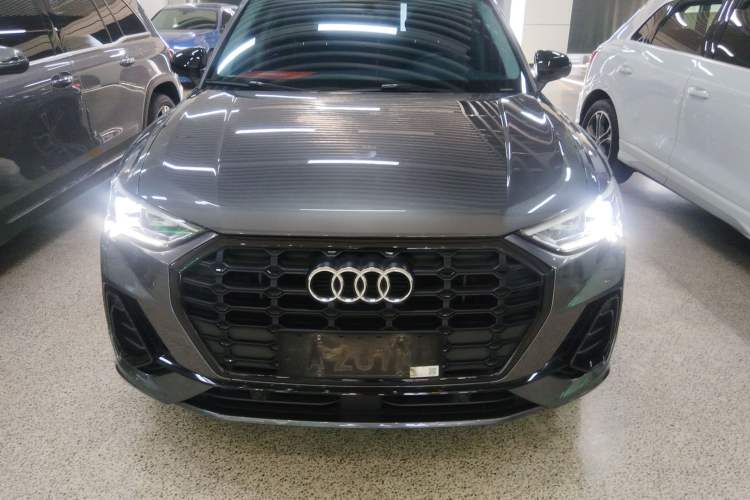 Used Audi Q3 2021 40 TFSI Fashion Dynamic Model