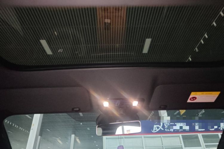 Used Li Auto i6 2025 Model Four-Wheel-Drive Standard Type