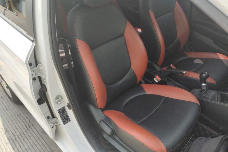 Used Hyundai Verna (older generation) 2017 1.4L Manual Refreshed Version China VI Standard
