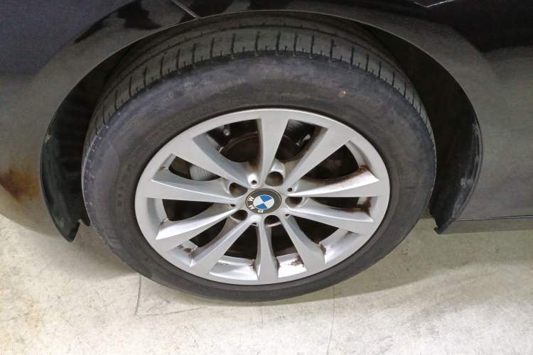 Used BMW 3 Series GT 2013 320i Leading Model
