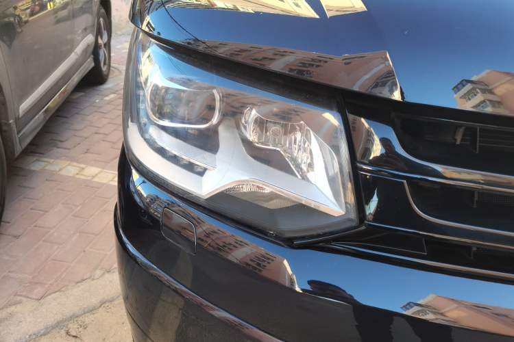 Used Volkswagen Multivan 2012 2.0 TSI Two-Wheel-Drive Luxury Edition
