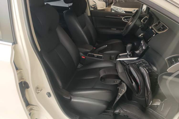 Used Nissan Sylphy 2021 Classic 1.6XL CVT Luxury Edition Right Front Seat