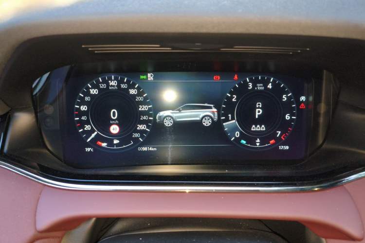 Used Land Rover Range Evoque 2022 Aurora L 249 PS R-Dynamic Luxury Edition
