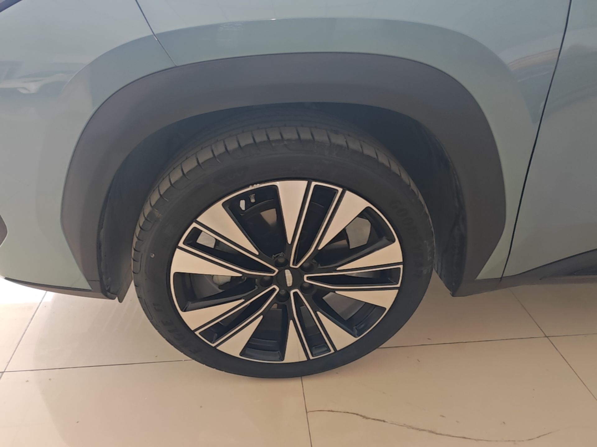 Geely Auto FX11 2025 4th Generation 1.5TD DCT Jinxiu — снимка 10