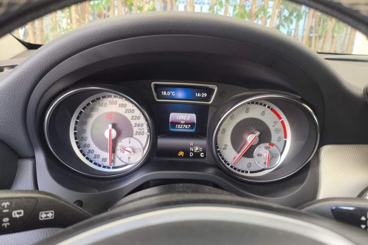 Used Mercedes-Benz GLA 2016 GLA 200 Fashion Model Instrument Cluster