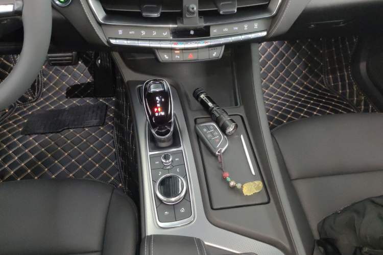 Used Cadillac CT5 2021 Revised 28T Luxury Version Gear Lever