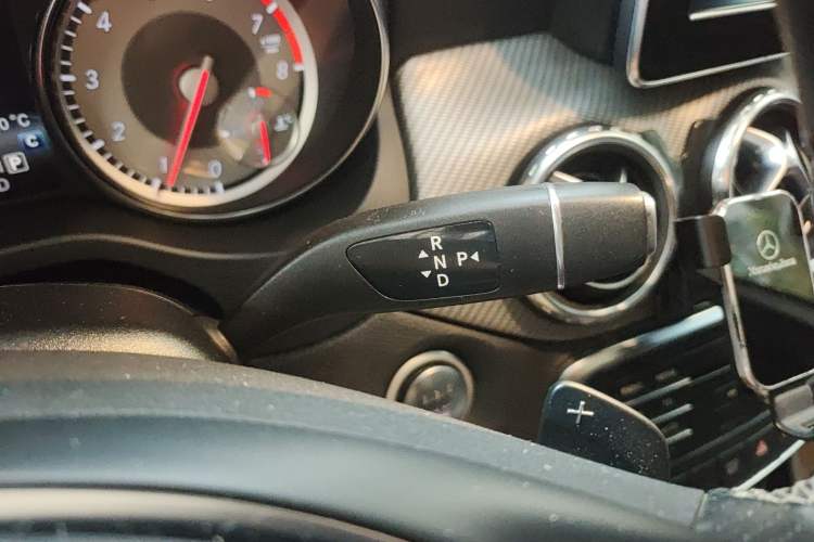 Used Mercedes-Benz GLA 2016 GLA 200 Sport Edition Gear Lever