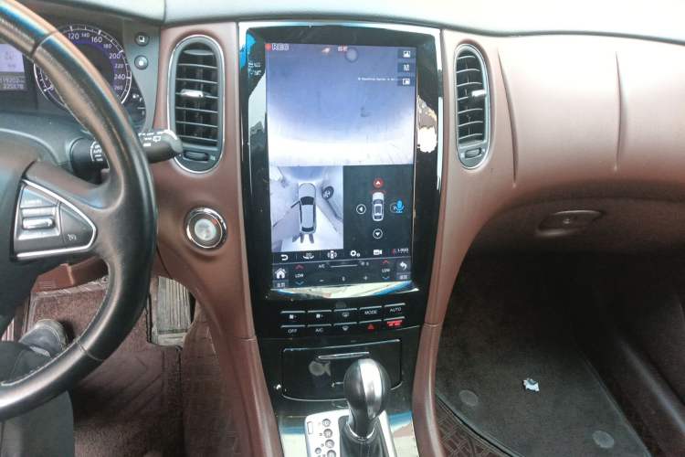 Used Infiniti QX50 2015 2.5L Luxury Edition Audio And AC Panel