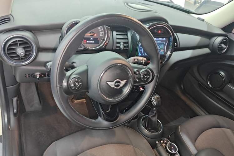 Used MINI 2016 1.2T ONE Pioneer Edition