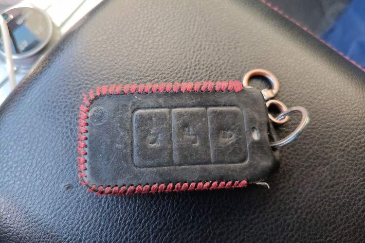 Used BYD Tang New Energy 2018 DM 2.0T All-Wheel Drive Smart Connectivity Luxury Model 7 Seats China V Emission Standard