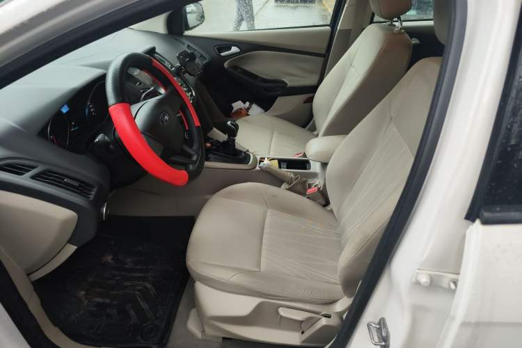 Used Ford Focus 2017 Sedan 1.6L Manual Comfort Plus SmartDrive Edition
