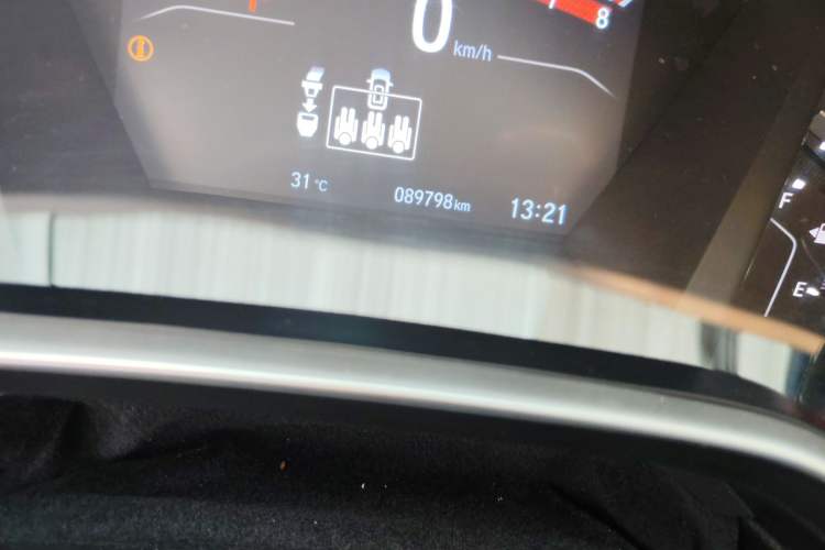 Used Honda Breeze 2021 240TURBO CVT Front-Wheel Drive Elite Edition Odometer Close Up