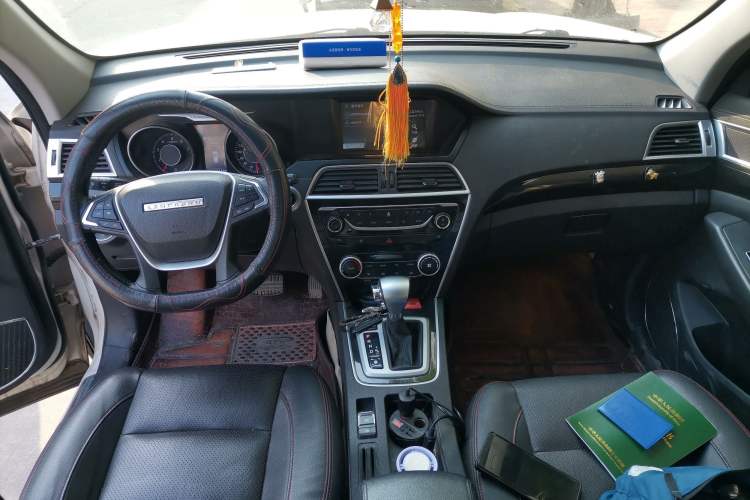 Used Leopaard CS10 2017 1.5T CVT Luxury Model Center Console