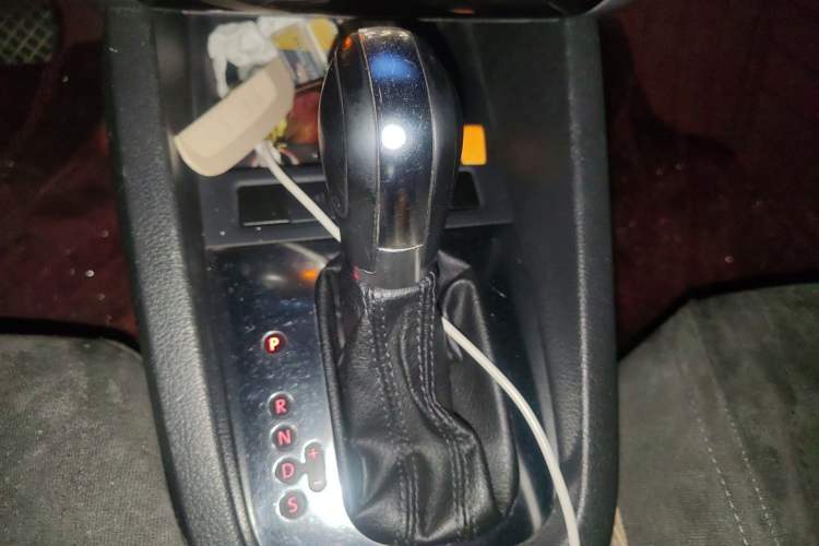 Used Volkswagen Sagitar 2012 1.4TSI Automatic Luxury Edition
