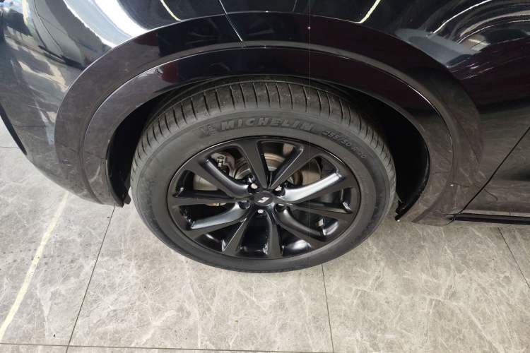 Used Li Auto ONE 2020 Extended-Range 6-Seater Version Exterior 4